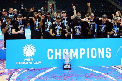 Es ist vollbracht: Unglaubliche Niners holen sich den Europapokal - Die Niners Chemnitz holten den ersten Titel ihrer Vereinsgeschichte.