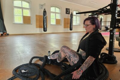 Jenny (36) aus dem Erzgebirge: Tattoos als Therapie für die Seele - Sie möchte anderen Menschen Mut machen. Steht auf und befreit euch! Nur ihr allein könnt das schaffen.
