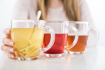 10 Dinge, die Sie über das Fasten wissen sollten - Tee hat keine Kalorien: Darauf kommt es beim Intervallfasten in den Essenspausen an.