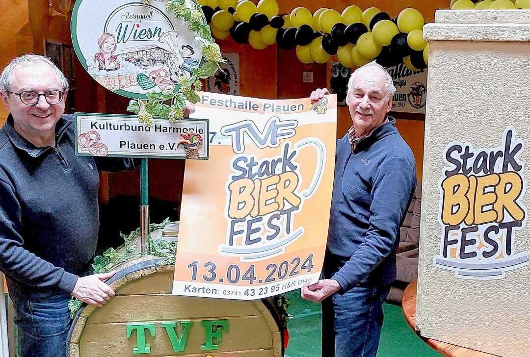 Am 13. April wird das Starkbierfest beim TVF gefeiert - Karsten Hellgoth (links) und Lutz Reinhardt. Foto: Karsten Repert