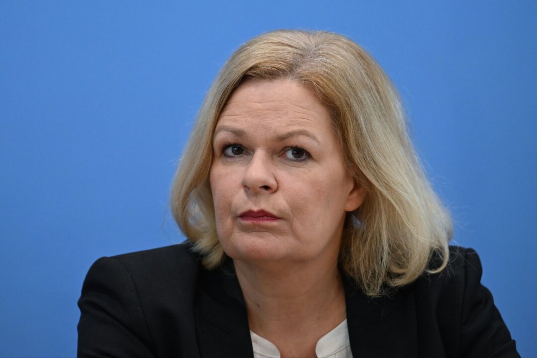 Angriff auf SPD-Politiker: Faeser kündigt hartes Vorgehen an - Bundesinnenministerin Nancy Faeser.