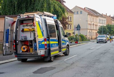 Auf Handy geschaut: Kind wurde von Auto erfasst und schwer verletzt - In Zittau wurde ein Kind vom Auto erfasst und schwer verletzt. Foto: xcitepress