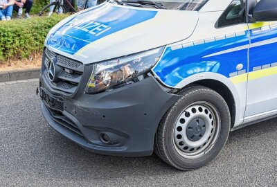 Auffahrunfall: Polizeifahrzeuge stoßen in Leipzig zusammen - Unfall mit Polizeifahrzeugen in Leipzig am Donnerstag. Foto: LausitzNews