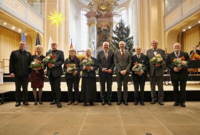 Bundespräsident verleiht Bundesverdienstkreuz in Freiberg - Gruppenfoto. Foto: Peggy Schellenberger