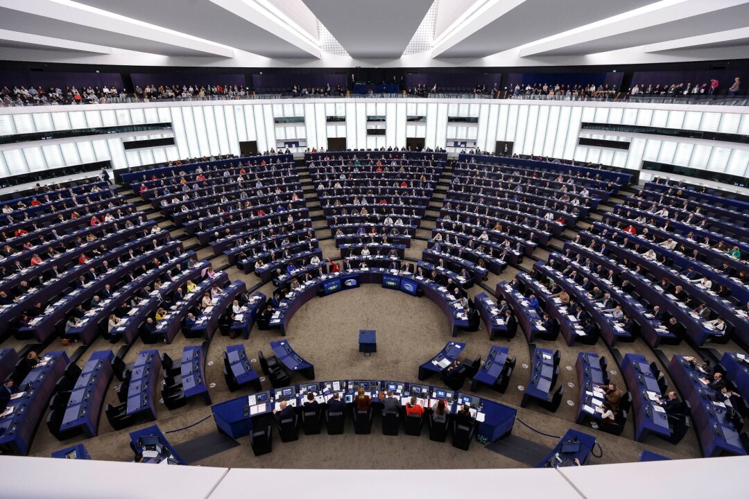 Datenschutzbeauftragte warnt vor gezielter Wahlwerbung - Das Europäische Parlament in Straßburg - am 9. Juni findet in Deutschland die Europawahl statt.