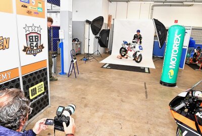Die MotoGP weiter im Blick - Auch im NTC arbeitet die Dorna hochprofessionell. Foto: Thorsten Horn