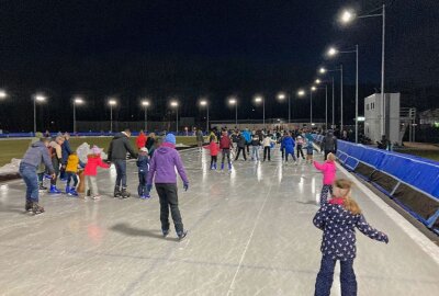 Eisfasching auf Schlittschuhen zum Saisonabschluss - Am 26. Februar lädt das Eissportzentrum Chemnitz zum Eisfasching. Foto: Steffi Hofmann
