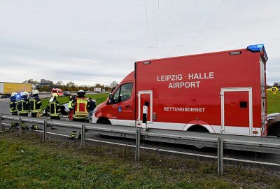 Elfjähriger baut Autounfall auf der A14 und wird schwer verletzt - Auf der Abfahrt Leipzig-Nord der A14 kam es am Montag zu einem Unfall. Foto: ArcheoPix