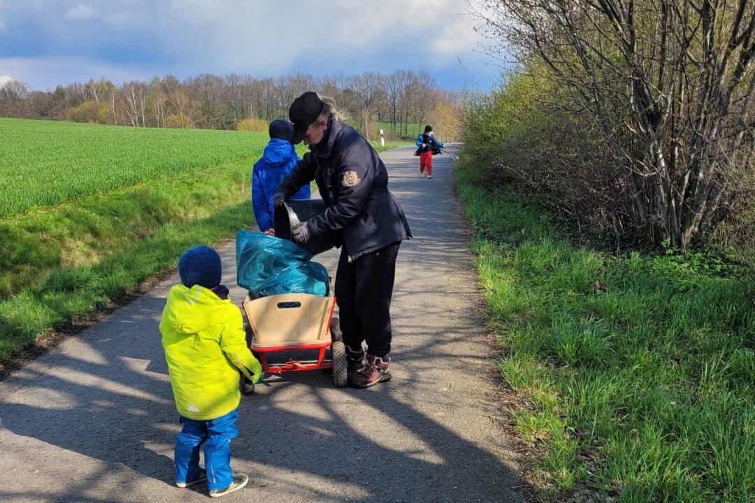 Ein sonniger Januartag an der Mulde in Glauchau ist für Ivonne R. und ihre zwei Jungs eine Einladung zum Müllsammeln. (Beispielfoto)