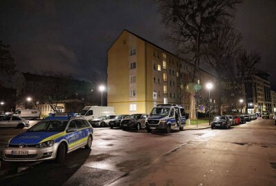 Familienstreit eskaliert: 25-Jähriger verletzt Partnerin lebensgefährlich - In der Dresdner Innenstadt eskalierte ein Familienstreit. Foto: xcitepress