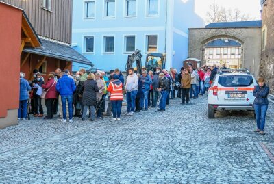 Großer Andrang bei mobilen Corona-Impfungen in Zwönitz - Am Dienstag war ein Impfteam des DRK in Zwönitz im Einsatz. Foto: Niko Mutschmann