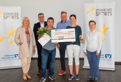 "Großer Stern des Sports" für die Kindersportschule Chemnitz - Der Vorstand der SG Adelsberg. Foto: Volksbank Chemnitz