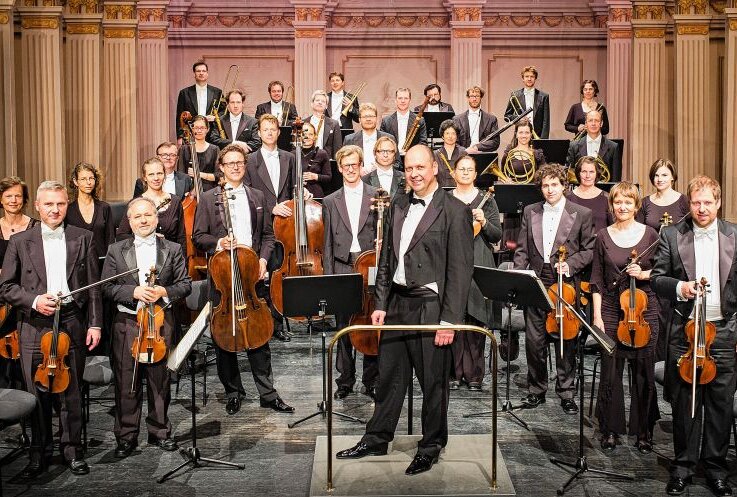 Großes Festkonzert zu 20 Jahre Chursachsen - Die Chursächsische Philharmonie beendet mit dem Festkonzert ihre Spielzeit 2021/2022. Foto: Danny Otto