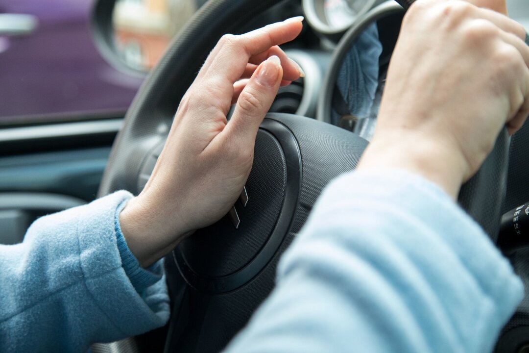 Haftungsstreit bei Unfall mit ohnmächtigem Fahrer - Vorsichtig und umsichtig fährt man besser auch auf einem Parkplatz - selbst bei medizinischen Notfällen des Unfallgegners muss man sonst womöglich mithaften.