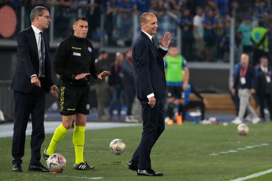 Juve: Trennung von Trainer Allegri nach Ausrastern - Ist nicht mehr Trainer von Juventus Turin: Massimiliano Allegri (r).