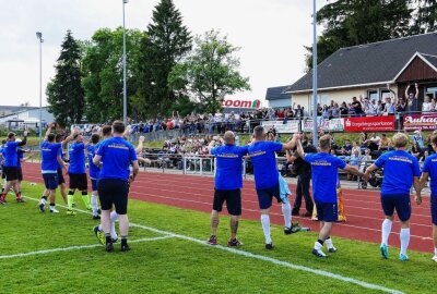 Last-Minute-Tor beschert Marienberg den Oberliga-Aufstieg - Als erster erzgebirgischer Vertreter nach Aue wird Marienberg kommende Saison in der Oberliga spielen. Foto: Andreas Bauer