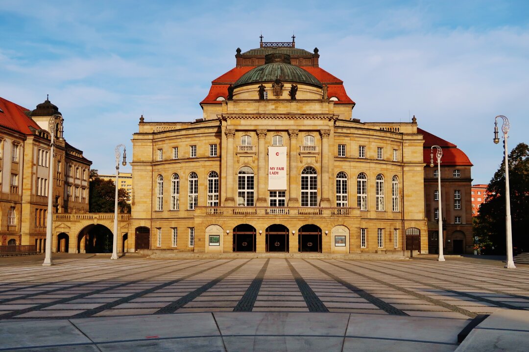 Location: Opernhaus Chemnitz - Opernhaus Chemnitz aus dem Theaterplatz.