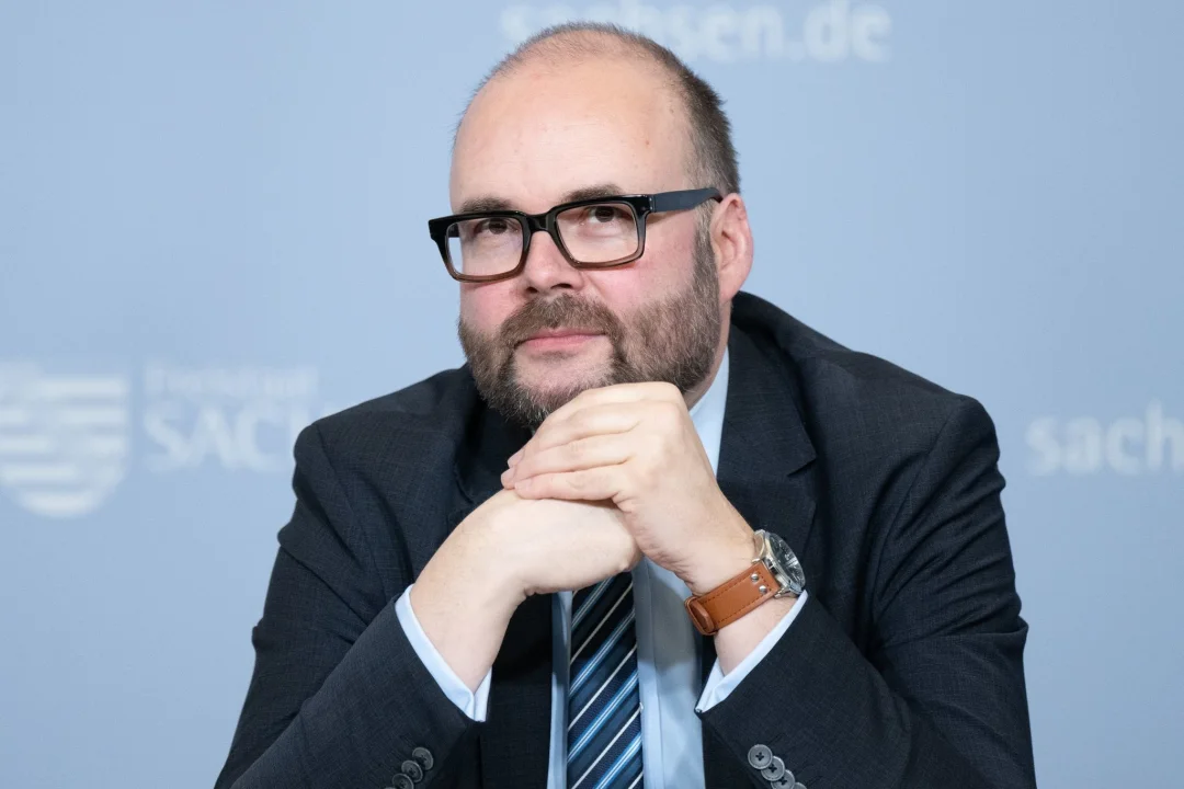 Piwarz sieht "Digitalpakt 2.0" in Gefahr - Christian Piwarz (CDU), Kultusminister von Sachsen, nimmt an einer Kabinetts-Pressekonferenz teil.