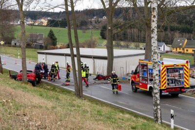 Schwerer Verkehrsunfall in Auerbach: Notarzt per Hubschrauber eingeflogen - Der Notarzt wurde mit einem Rettungshubschrauber eingeflogen, um den Patienten zu versorgen. Foto: daropix