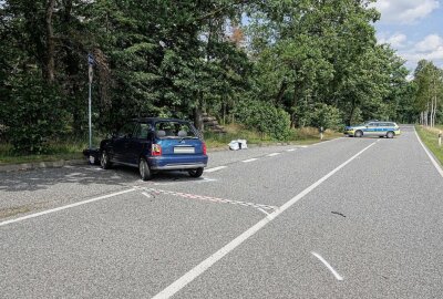 Schwerer Verkehrsunfall zwischen Auto und Motorrad: Zeugen gesucht - Bereits am Samsitag kam es in Thiensdorf zu einem schweren Verkehrsunfall. Die Polizei sucht nun nach Zeugen. Foto: Roland Halkasch