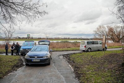 Steigender Pegel führt zu Gefahr: Leiche aus Elbe geborgen - Eine Leiche wurde aus der Elbe geborgen. Foto: xcitepress