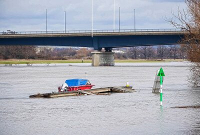 Steigender Pegel führt zu Gefahr: Leiche aus Elbe geborgen - Der Stand des Wassers ist momentan sehr hoch. Foto: xcitepress