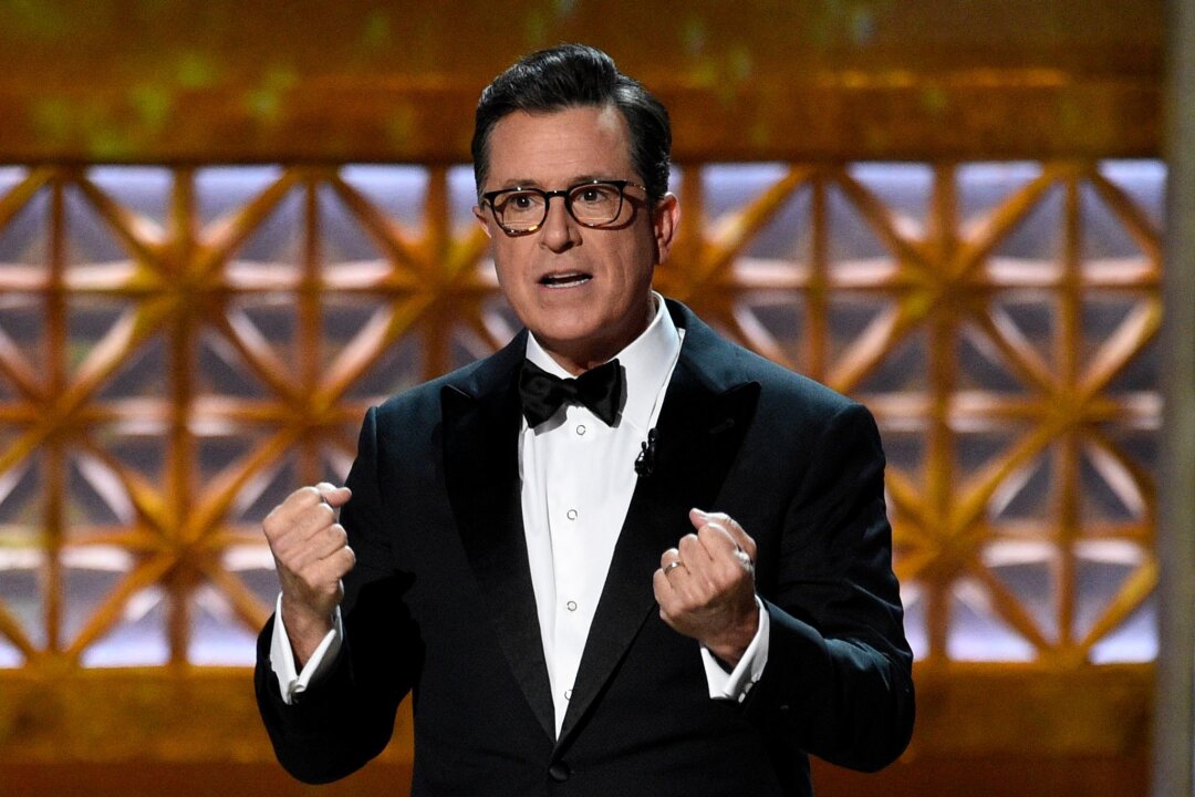 Stephen Colbert bezieht Stellung zu Witzen über Kate - Stephen Colbert wünscht Prinzessin Kate eine schnelle Genesung.