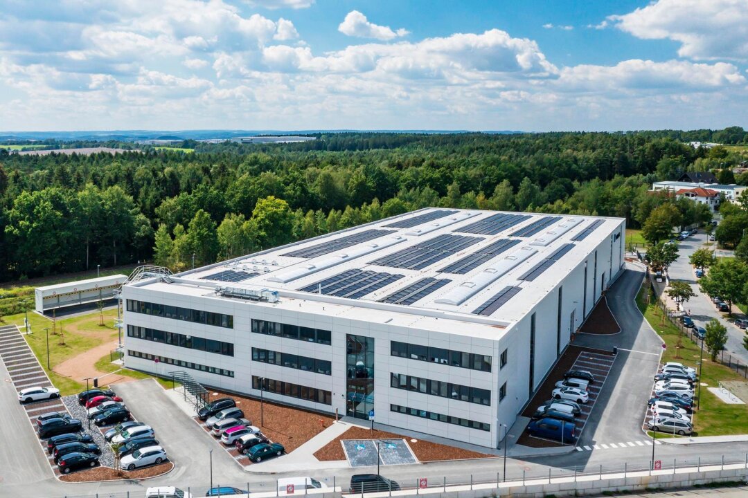 Treuener Bauunternehmen baut Feinblech-Produktion aus - Das Goldbeck-Feinblechzentrum in Treuen.