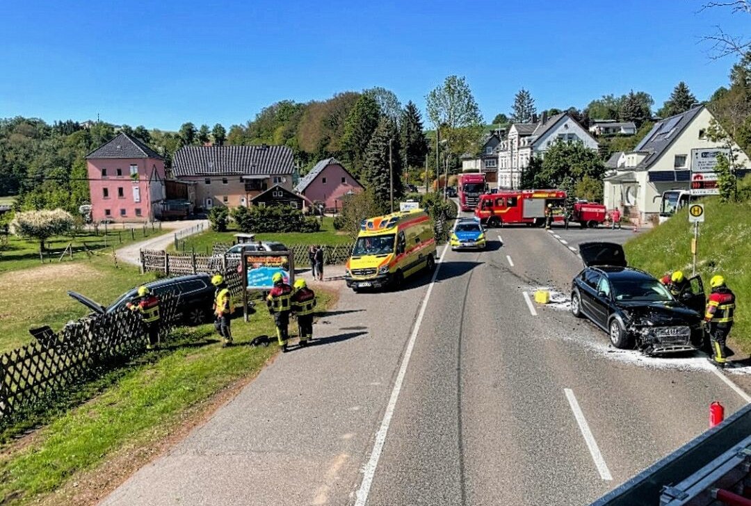 Verkehrsunfall auf der B107 in Lichtenau - Am Dienstag kam es auf der B107 zu einem Verkehrsunfall. Foto: Stefan Dittrich
