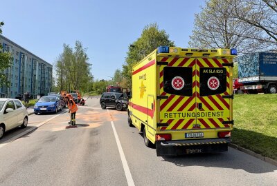 Verkehrsunfall in Schneeberg: Zwei Personen werden verletzt - In Schneeberg kam es zu einem Verkehrsunfall. Foto: Daniel Unger