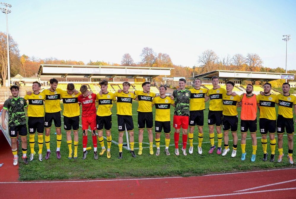 VFC Plauen besiegt Neugersdorf mit 5:2 - Der VFC Plauen hat gegen den FC Oberlausitz Neugersdorf mit 5:2 gewonnen und ist jetzt Tabellensiebenter der Fußballoberliga. Foto: Karsten Repert