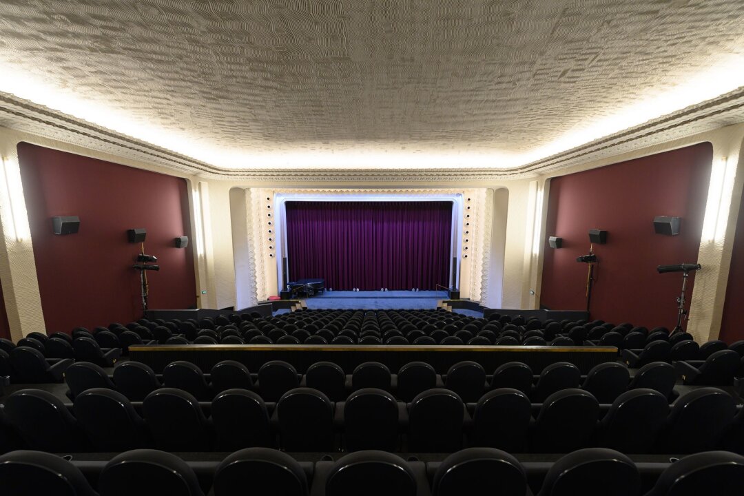 Viel Regionales beim 21. Neiße Filmfestival im Dreiländereck - Blick in den leeren Sergio-Leone-Saal im Filmtheater Schauburg in der Dresdner Neustadt.