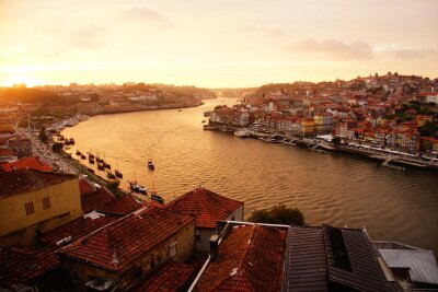 Wie Sie in 6 Schritten eine aufregende Städtereise planen - Zwar kein Geheimtipp mehr, aber absolut einen Besuch wert: Porto im Norden Portugals.