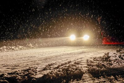 Wintereinbruch auf dem Fichtelberg: 15 Zentimeter Neuschnee - Der Winter ist zurück. Auf dem Fichtelberg kamen 15 Zentimeter Neuschnee. Foto: Bernd März