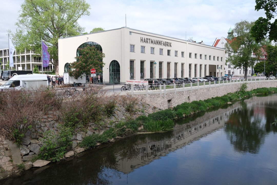 Besucherzentrum für Kulturhauptstadt 2025 übergeben - Blick auf die ehemalige Hartmannfabrik.