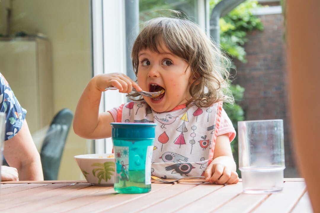 10 Alltagstipps, damit Ihre Kinder gesund essen - Mit den richtigen Tricks können Kinder Appetit auf Gesundes entwickeln.