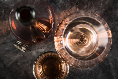 11 Punkte, die Sie sofort zum Wein-Experten machen - Roséweine sind sehr hellfarbige Weine aus roten Weintrauben.