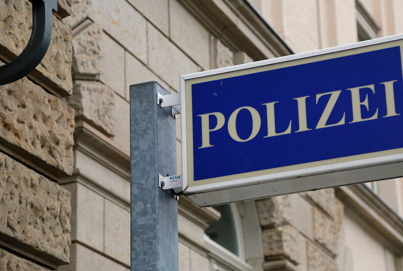 13-Jährige aus Chemnitz wohlbehalten aufgefunden - Vermisste Deliah wieder aufgefunden. Es wird vielmals für die Mithilfe gedankt! Symbolbild: haertelpress