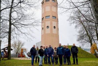 Der Förderverein Wasserturm Rebesgrün hat in diesem Jahr sehr viel vor. Das Areal glänzt nach dem großen Arbeitseinsatz. Foto: Karsten Repert