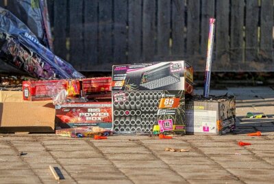 170 Polizeieinsätze: Die Bilanz der Leipziger Silvesternacht - Verbrauchte Feuerwerkskörper. Symbolbild: pixabay/planet_fox