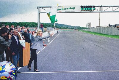 20 Jahre Norderweiterung des neuen Sachsenrings - Feierliche Eröffnung am 7. Juni 2001. Foto: Thorsten Horn