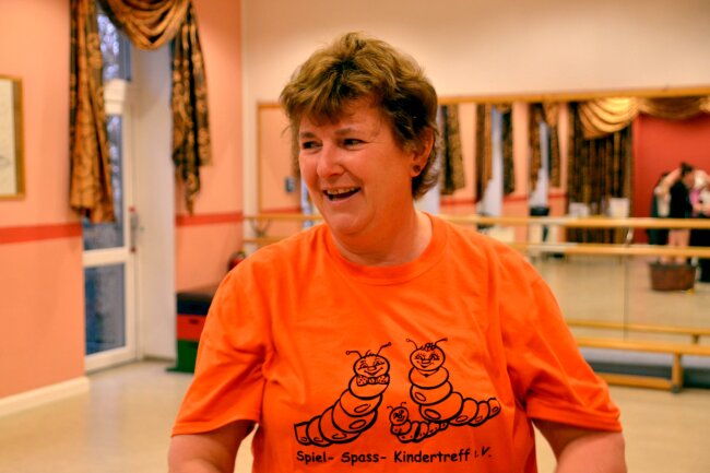 Silke Neumann ist seit 25 Jahren die Leiterin des Spiel-Spaß-Kindertreffs.