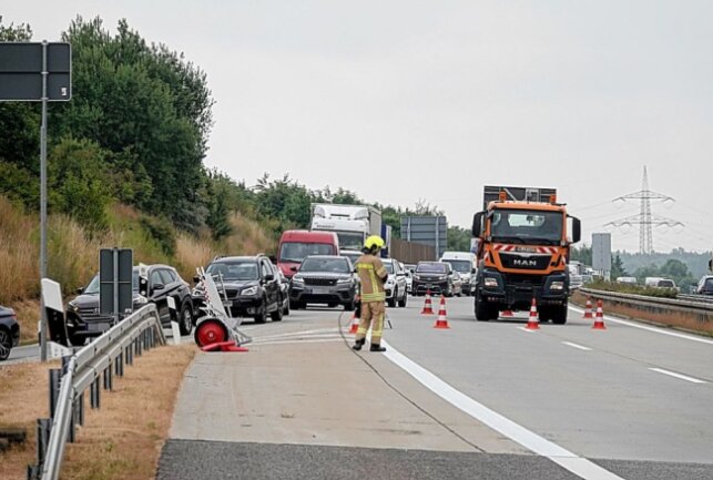 Verkehrsunfälle auf der A72. Mehrere Autos verunglückten. Foto: Harry Haertel