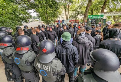 290 Polizeibeamte in Leipzig im Einsatz: Was ist passiert? - 290 Beamte nahmen an der Übung teil. Foto: Christian Grube