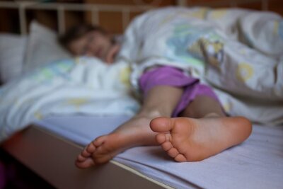3 Schlafprobleme bei Kindern - und wie Eltern sie lösen - Im Schlaf speichern wir am Tag erlernte Dinge ab.