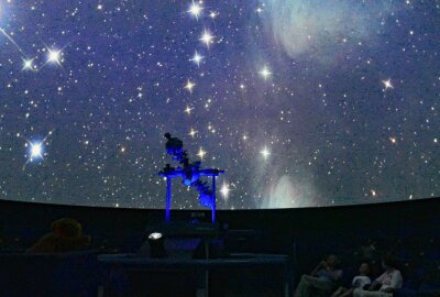 350.000. Besucher im Drebacher Planetarium begrüßt - Solche bilder bietet die Kuppel von innen. Foto: Andreas Bauer