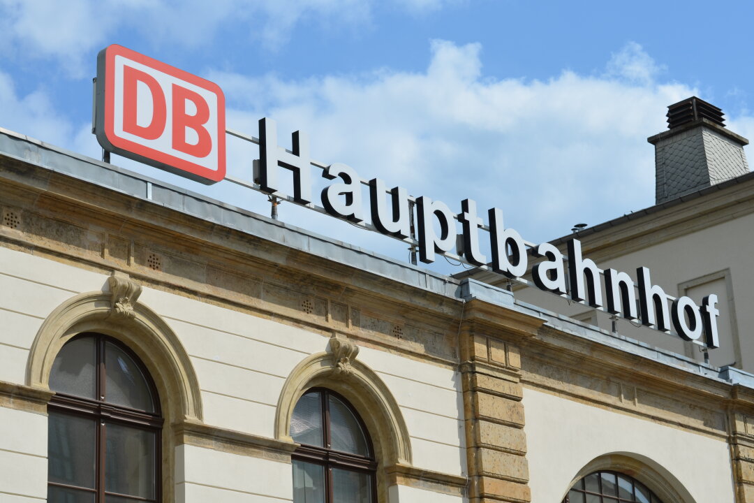 36-Jährige belästigt Reisende am Hauptbahnhof - Am Chemnitzer Hauptbahnhof belästigte eine 36-jährige Frau Reisende verbal. Daraufhin wurde sie von der Bundespolizei kontrolliert.
