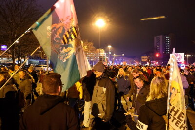 Demonstrationen am Montagabend in Chemnitz. Foto: Harry Härtel