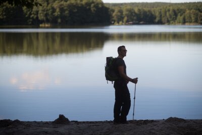 6 Gründe, warum Wandern gesund und glücklich macht - Endlich abschalten: Die meisten Wanderer genießen die Ruhe in der Natur.