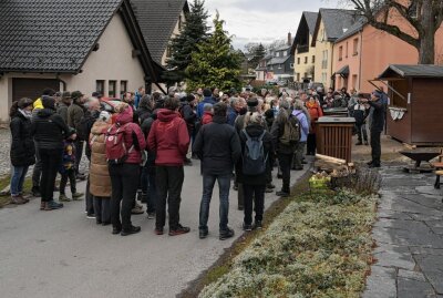 6. Neujahrswanderung führte Teilnehmer nach Streitwald - Bei der 6. Neujahrswanderung, die diesmal in Streitwald stattgefunden hat, zählte man rund 100 Teilnehmer. Foto: Ralf Wendland